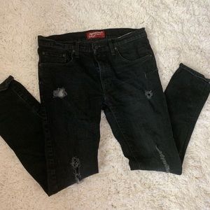 😱 Skinny distressed jeans